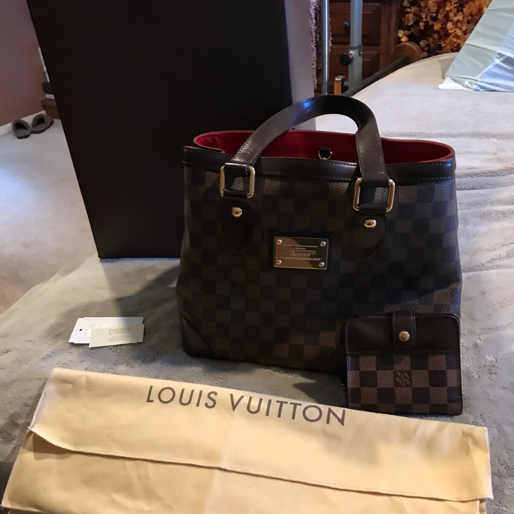 Louis Vuitton Hempstead PM with wallet